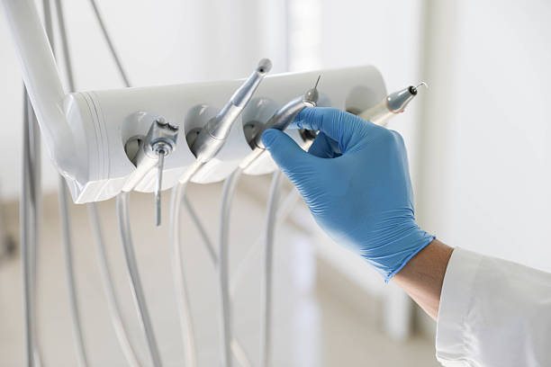 Professional Emergency Dentist technician working in Montgomery, OH